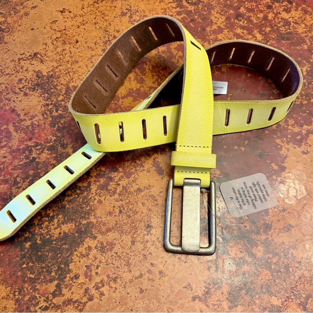 Free People We The Free Jona Belt Medium/Large.‎ New without tags